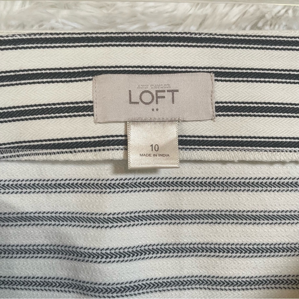 Ann Taylor LOFT Skirt - Picture 3 of 7
